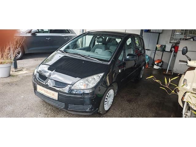 Gebraucht Mitsubishi Colt Invite 95 PS (69 kW) 2006 Deep black Kleinwagen