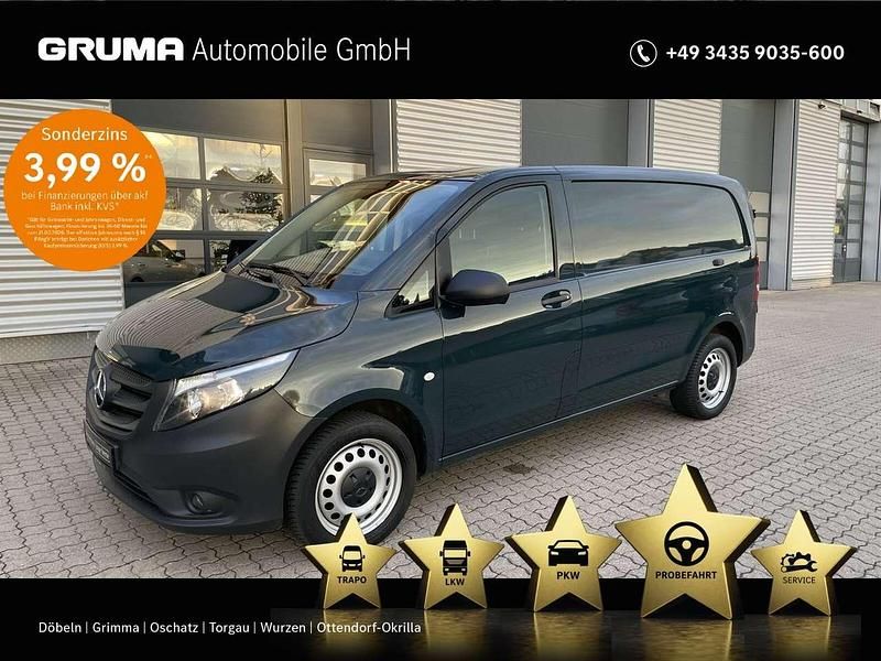 Gebraucht Mercedes Vito 163 PS (119 kW) 2022 Granitgrün Van
