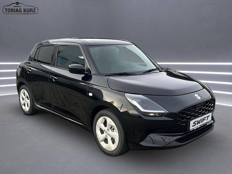 Neu Suzuki Swift Comfort 83 PS (61 kW) 2026 Schwarz Kleinwagen