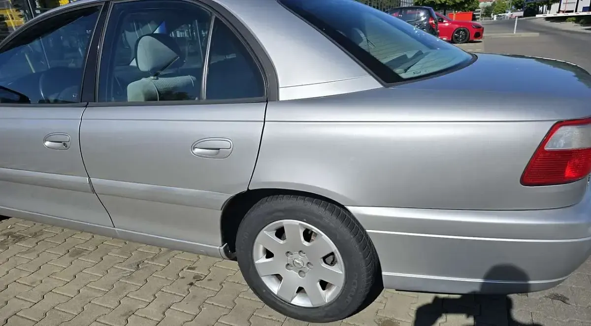 Gebraucht Opel Omega 144 PS (105 kW) 2000 Silber Limousine