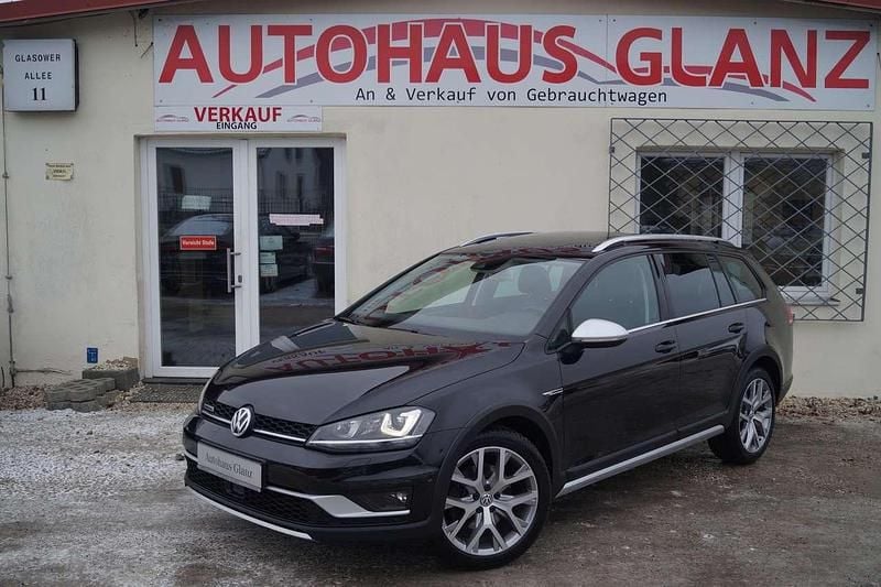 Gebraucht VW Golf Alltrack 150 PS (110 kW) 2016 Deep black perleffekt Kombi