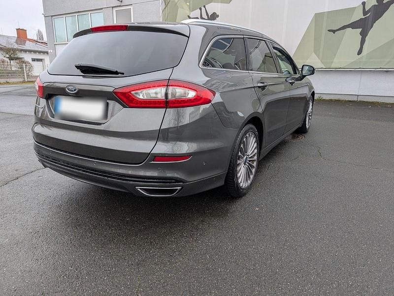 Gebraucht Ford Mondeo Titanium 180 PS (132 kW) 2017 Grau Kombi