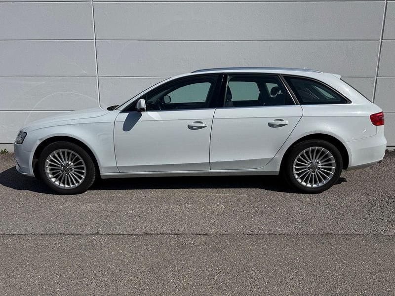 Gebraucht Audi A4 150 PS (110 kW) 2015 Weiß Kombi