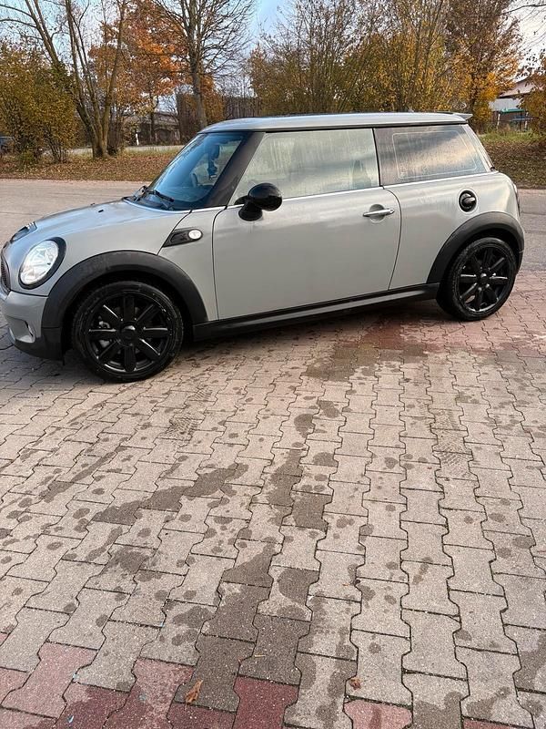 Grau Gebraucht 2008 Mini Cooper S Coupé Coupé | 3.699 € (Guter Preis) - Bild 1/4
