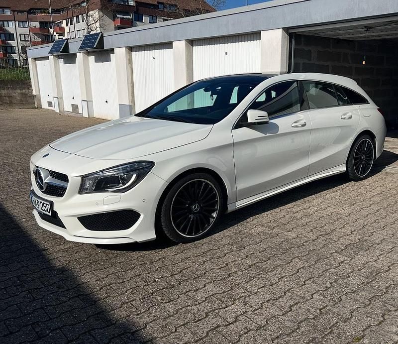 Weiß Gebraucht 2015 Mercedes 250 Kombi | 14.200 € (Fairer Preis) - Bild 1/4