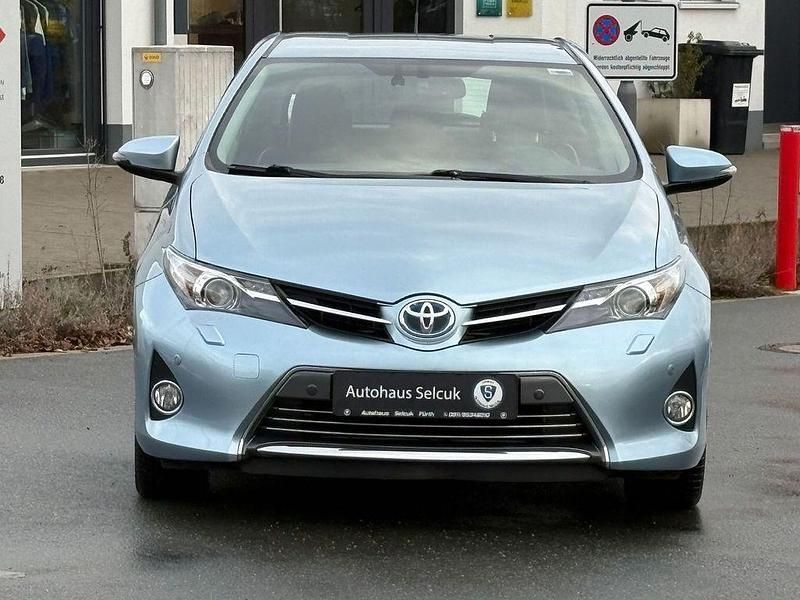 Gebraucht Toyota Auris Hybrid Executive 99 PS (72 kW) 2014 Blau Limousine