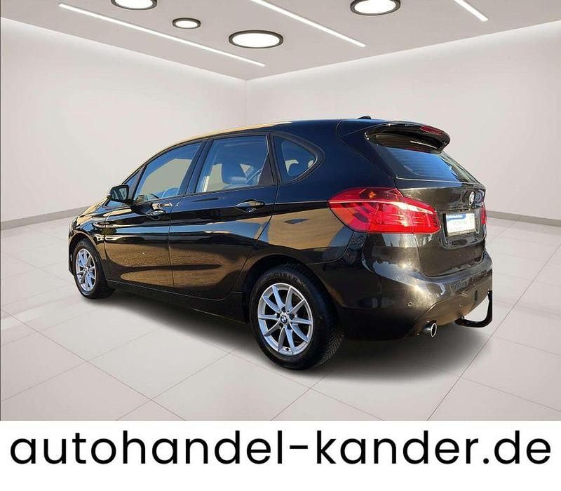 Gebraucht BMW 218 Basis 136 PS (100 kW) 2016 Black sapphire metallic Van / Kleinbus