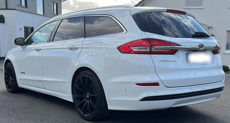 Gebraucht Ford Mondeo 188 PS (138 kW) 2019 Weiß Kombi