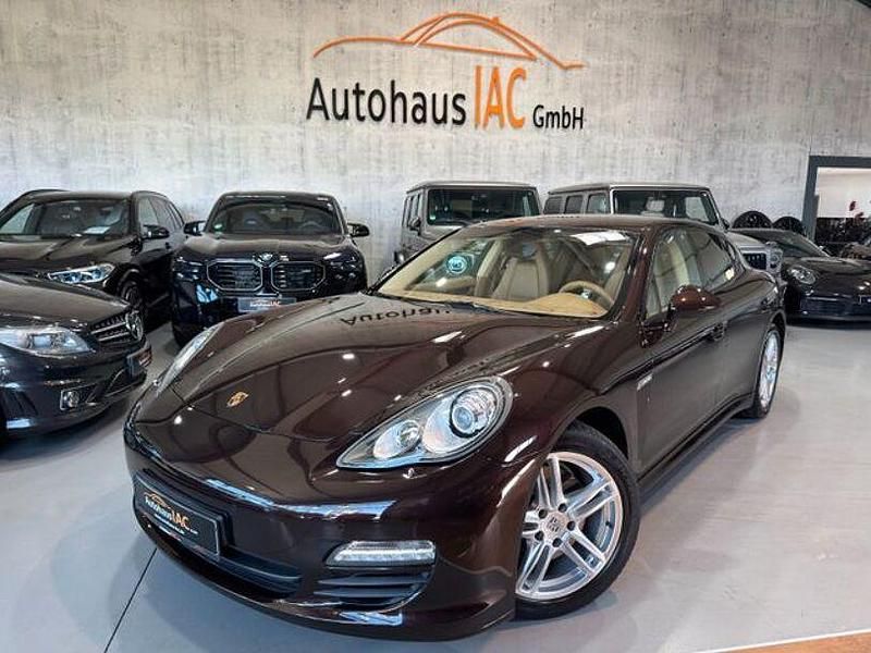 Gebraucht Porsche Panamera 250 PS (183 kW) 2012 Braun Kleinwagen