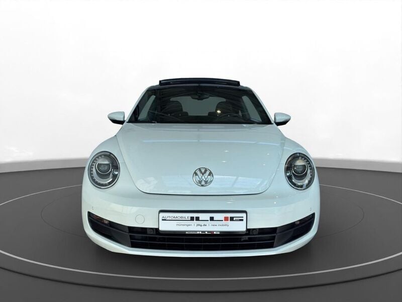 Gebraucht VW Beetle Basis 140 PS (102 kW) 2013 Oryxweiß perlmutteffekt Kleinwagen