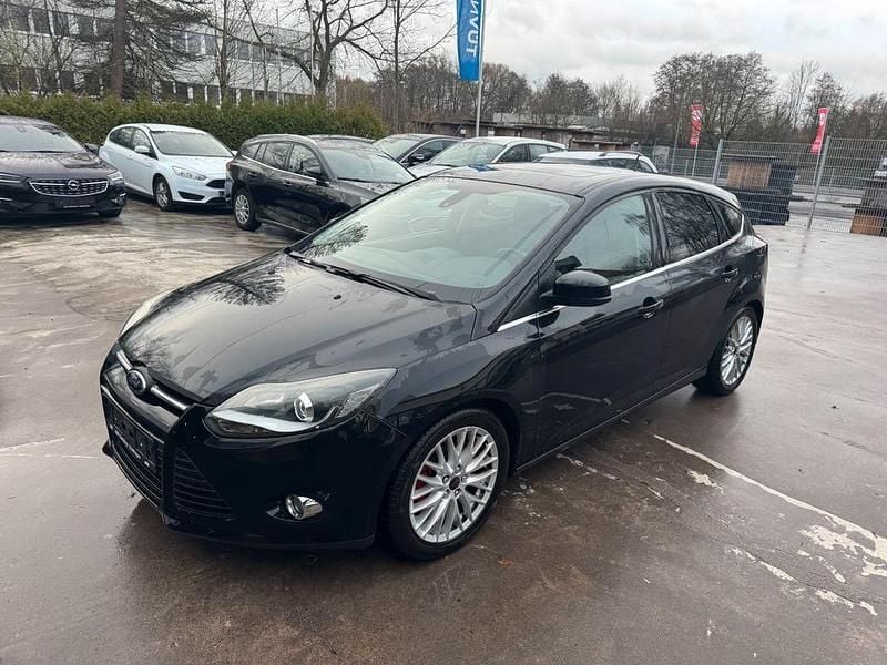 Schwarz Gebraucht 2014 Ford Focus Business Edition Limousine | 3.900 € (Superpreis) - Bild 1/4