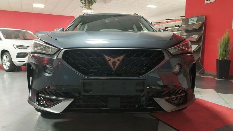 Grau metallic Gebraucht 2022 Cupra Formentor SUV | 35.490 € - Bild 1/4
