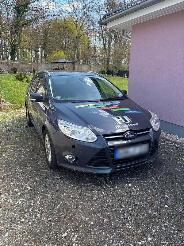 Gebraucht Ford Focus 163 PS (119 kW) 2013 Grau Kombi