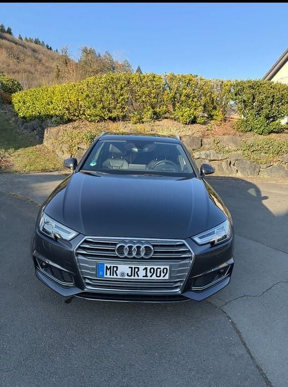 Gebraucht Audi A4 Design 252 PS (185 kW) 2018 Grau Kombi