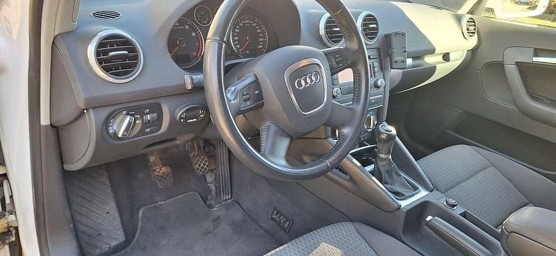 Usata Audi A3 125 CV (91 kW) 2009 Bianco Utilitaria