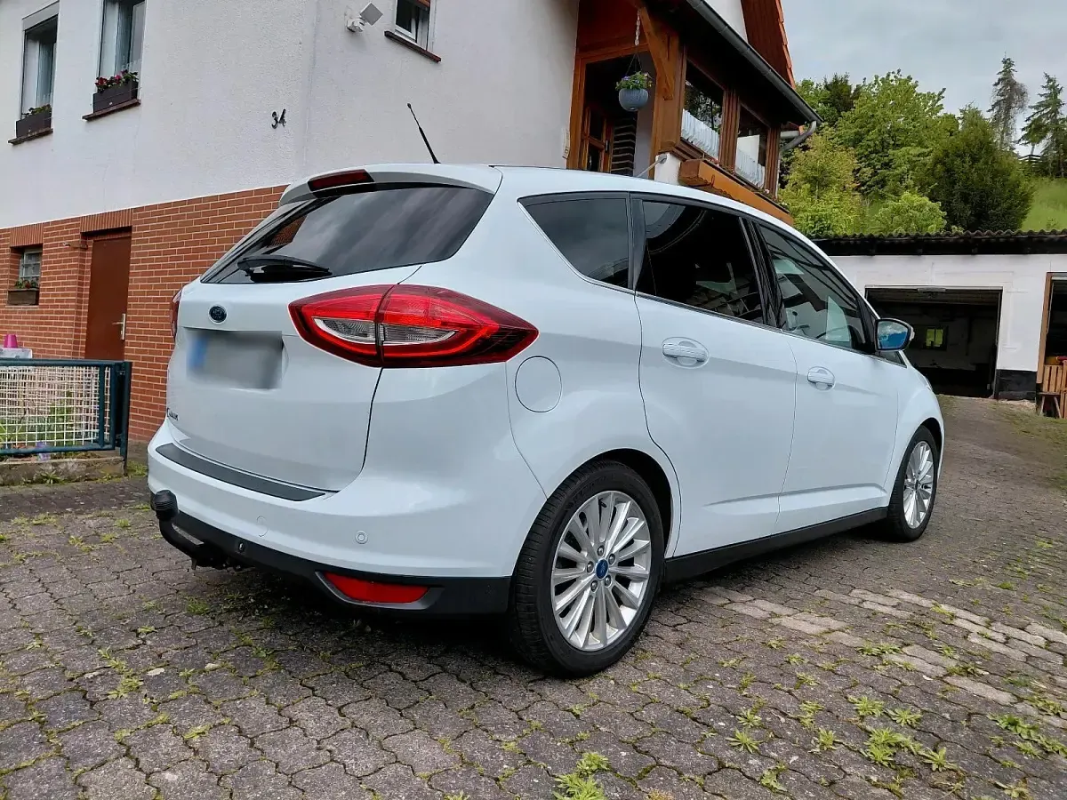 Używany Ford C-MAX 120 KM (88 kW) 2015 Biały Minivan