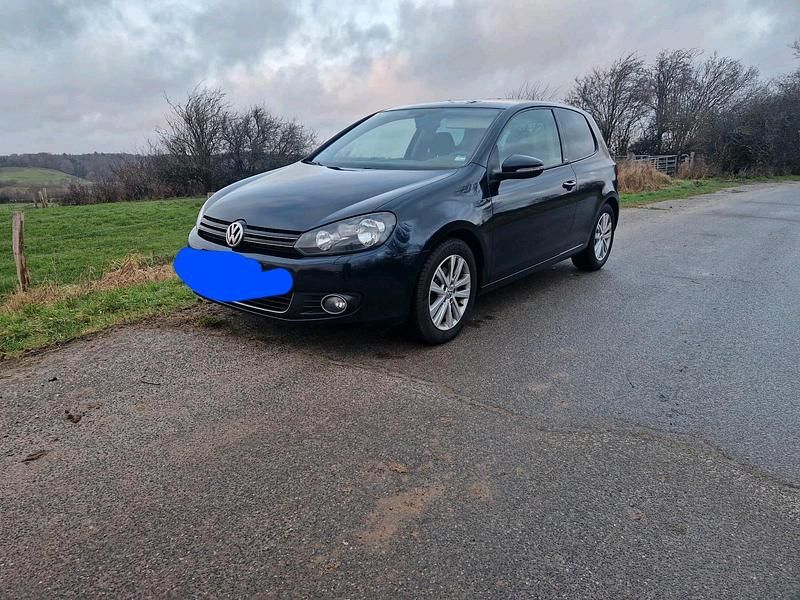 Schwarz Gebraucht 2011 VW Golf VI Style Kleinwagen | 3.500 € - Bild 1/4