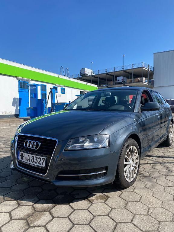 Gebraucht Audi A3 Ambition 140 PS (102 kW) 2011 Grau Kleinwagen