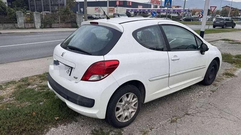 Gebraucht 2011 Peugeot 207 Urban Move Limousine | 1.550 € (Superpreis) - Bild 1/4