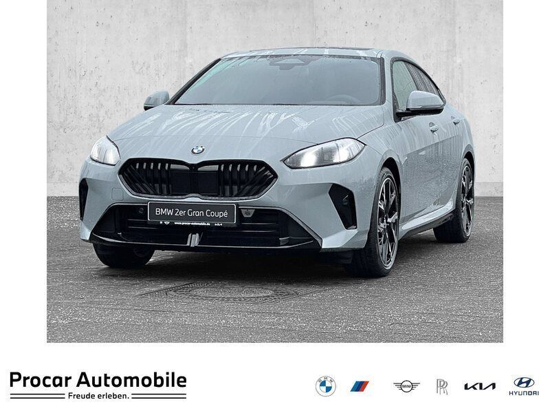 Grau Gebraucht 2024 BMW 220 Performance Coupé | 46.890 € - Bild 1/4