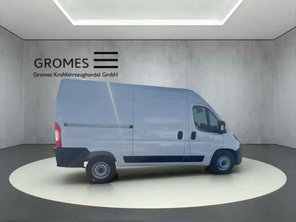 Neu Peugeot Boxer 140 PS (102 kW) 2025 Weiss icy Van