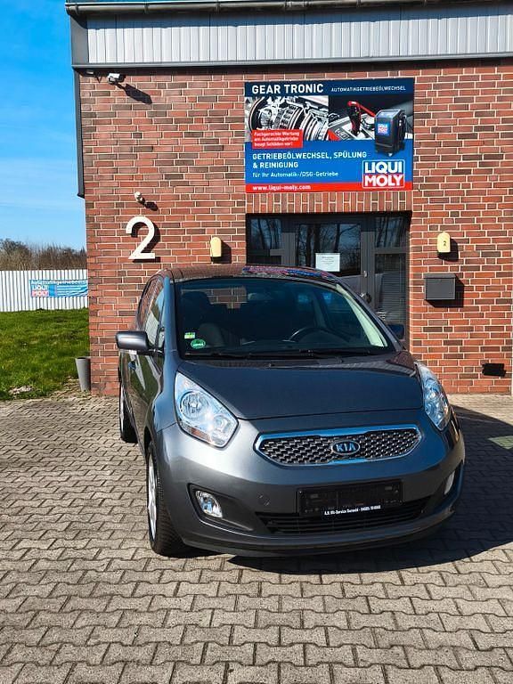 Gebraucht Kia Venga 90 PS (66 kW) 2011 Grau Kleinwagen