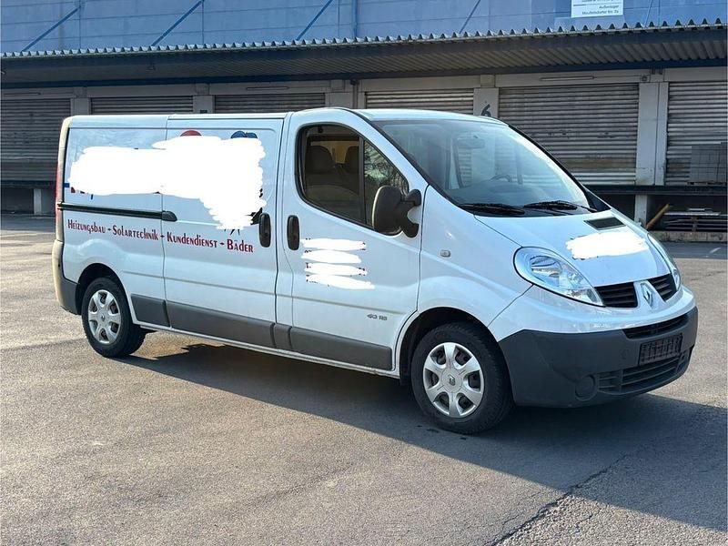 Gebraucht Renault Trafic 114 PS (83 kW) 2013 Weiß Van / Kleinbus