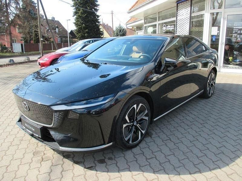 Neu Mazda 6e Takumi-Line 180 kW (245 PS) 2025 Jet black Limousine