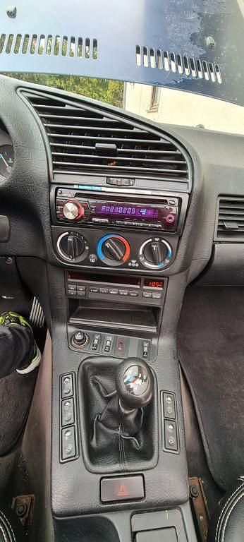 Gebraucht BMW 325 Cabriolet Performance 192 PS (141 kW) 1993 Blau Cabrio