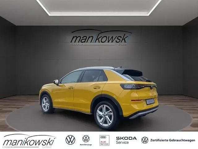 Neu VW T-Roc Style 116 PS (85 kW) 2026 Gelb SUV
