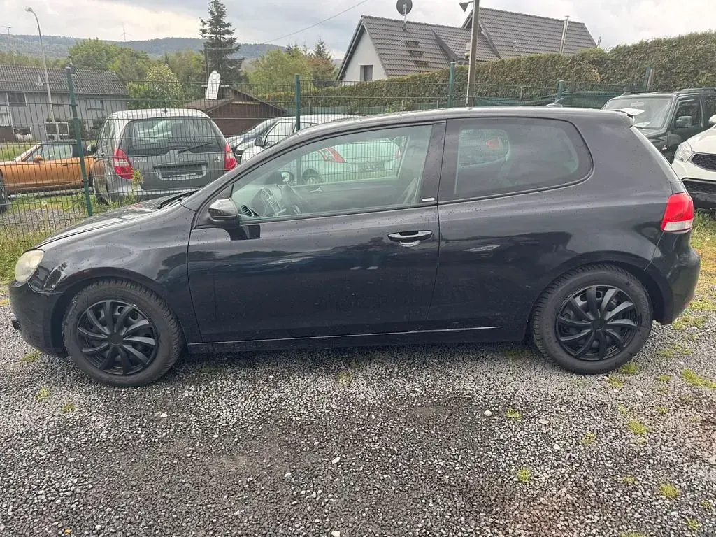 Gebraucht VW Golf VI Style 86 PS (63 kW) 2011 Deep black perleffekt Kleinwagen