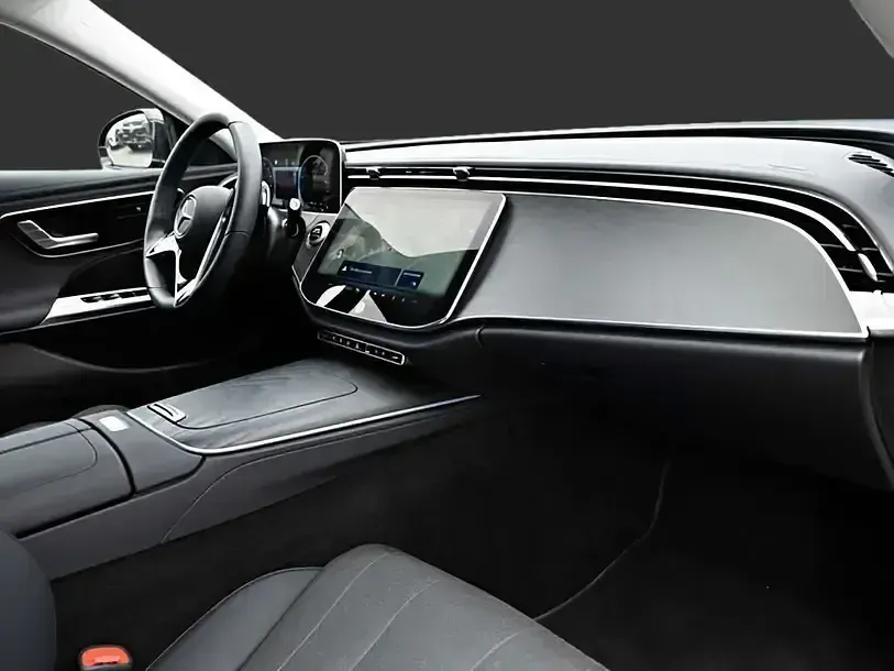 Gebraucht Mercedes E300 Avantgarde 2025 Schwarz