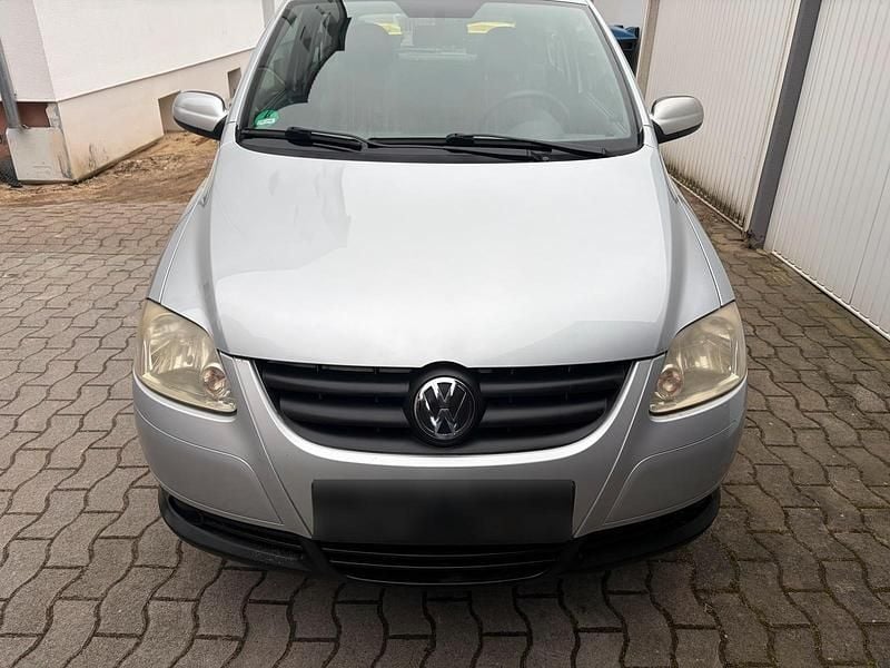 Second-hand VW Fox Basis 54 CP (39 kW) 2007 Argintiu Hatchback