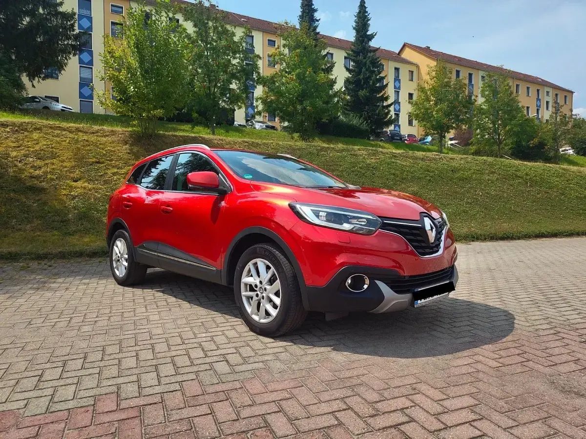 Gebraucht Renault Kadjar 110 PS (80 kW) 2015 Rot SUV