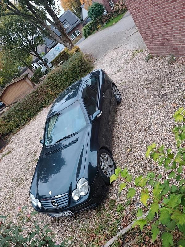 Gebraucht Mercedes C230 197 PS (144 kW) 2002 Schwarz Limousine
