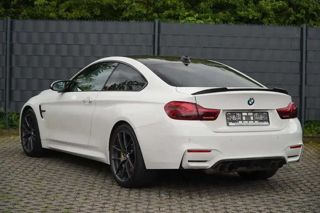 Używany BMW M4 Performance 460 KM (338 kW) 2019 Biały