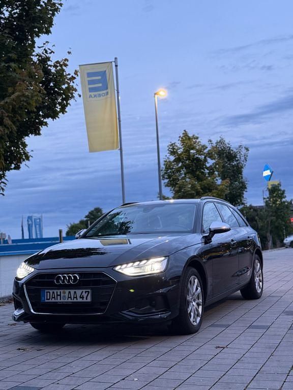 Schwarz Gebraucht 2020 Audi A4 Design Kombi | 19.950 € (Guter Preis) - Bild 1/4