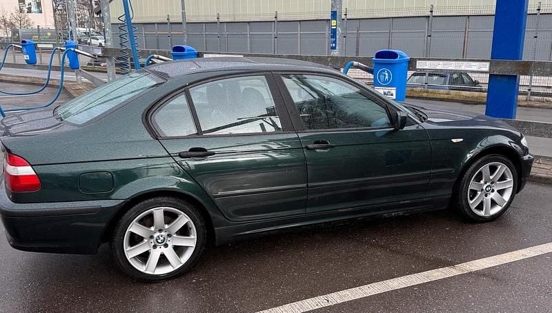 Usado BMW 316 116 HP (85 kW) 2004 Verde Sedan