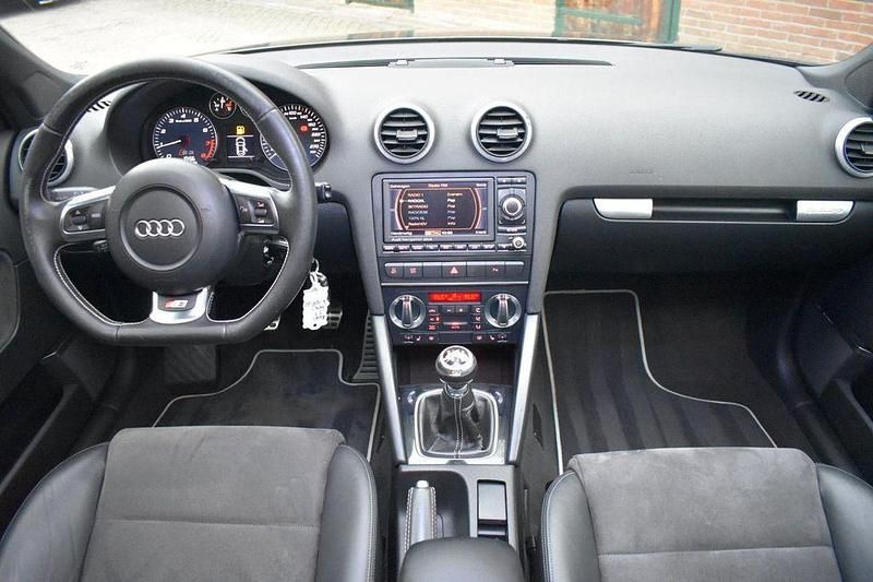 Second-hand Audi S3 Ambition 265 CP (194 kW) 2008 Gri Hatchback