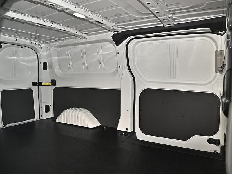 Neu Maxus eDeliver 7 150 kW (204 PS) 2026 Weiss / warm white Van