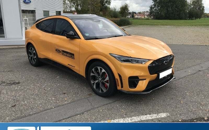 Andere farbe Gebraucht 2022 Ford Mustang Mach-E GT SUV | 54.990 € (Teuer) - Bild 1/4