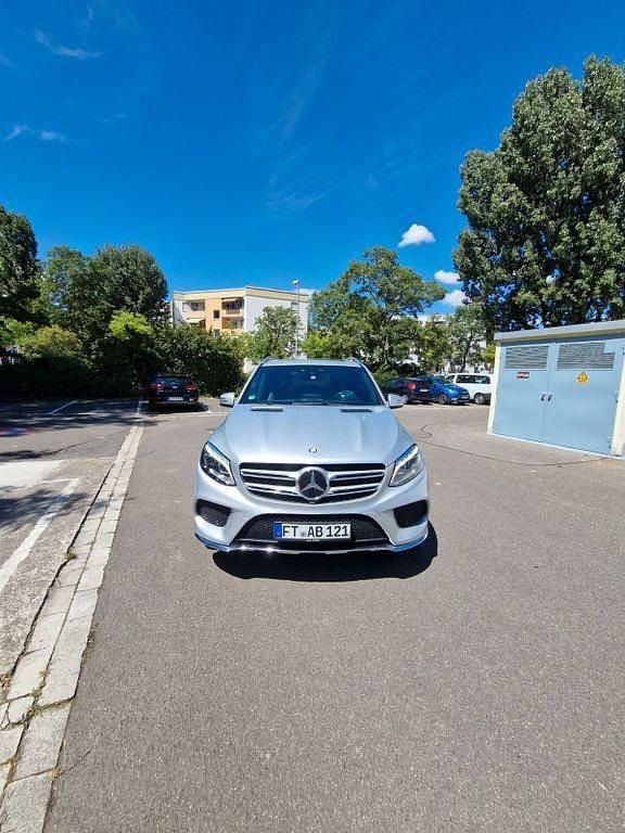 Silber Gebraucht 2017 Mercedes GLE500 AMG line SUV | 25.000 € (Superpreis) - Bild 1/4