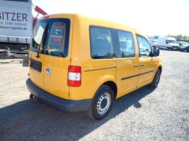Second-hand VW Caddy 75 CP (55 kW) 2009 Galben Monovolum