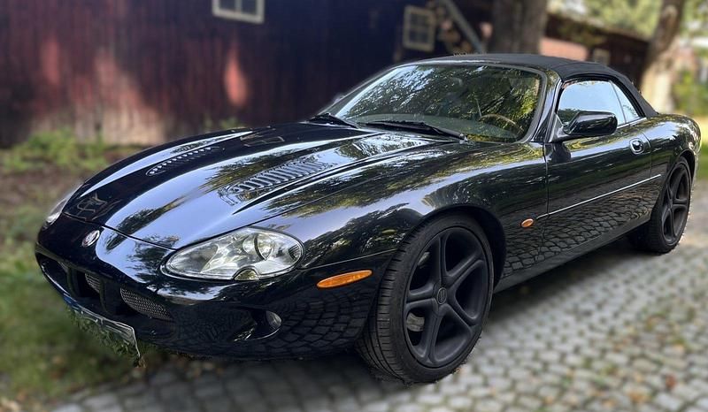 Schwarz Gebraucht 2000 Jaguar XKR Cabrio | 11.900 € (Guter Preis) - Bild 1/4