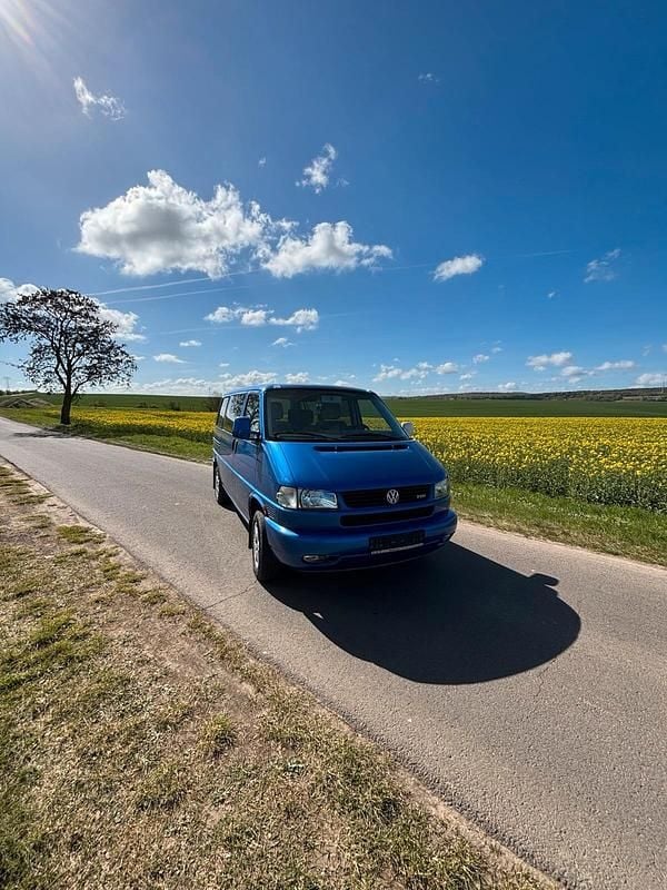 Usata VW Caravelle 2004 Blu Furgone