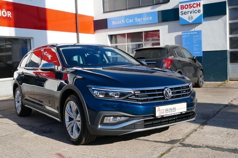 Blau Gebraucht 2020 VW Passat Alltrack Business Kombi | 32.980 € (Etwas zu teuer) - Bild 1/4