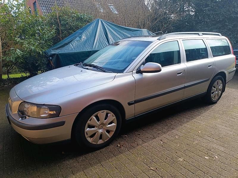 Gebraucht Volvo V70 200 PS (147 kW) 2000 Silber Kombi