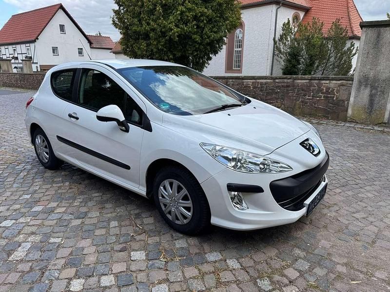 Weiß Gebraucht 2010 Peugeot 308 Filou Kleinwagen | 3.333 € (Fairer Preis) - Bild 1/4