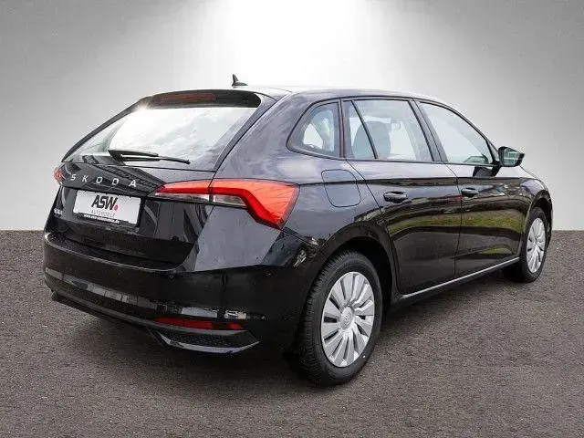 Gebraucht Skoda Scala Essence 116 PS (85 kW) 2025 Schwarz Kleinwagen