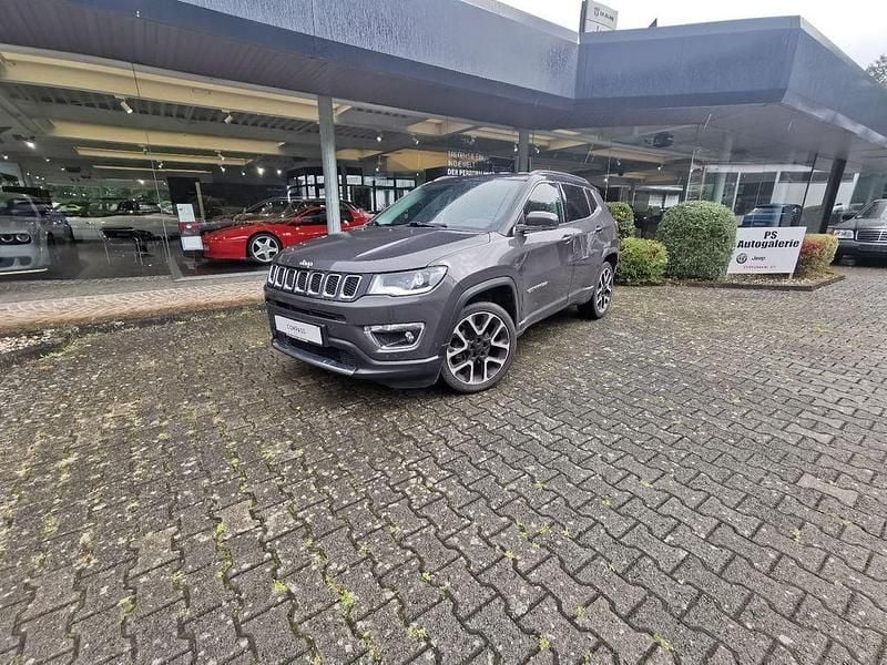 Grau Gebraucht 2021 Jeep Compass Limited SUV | 18.990 € (Guter Preis) - Bild 1/4